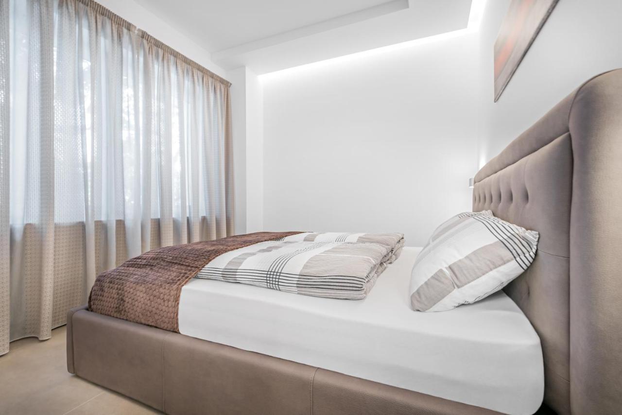 Fior Apartments Schiller Мерано Экстерьер фото